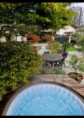 Jardin de l'établissement Gîte Les Galins