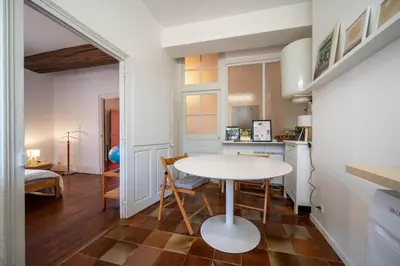 Cuisine ou kitchenette dans l'établissement L'appartement Cosy