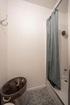 Salle de bains dans l'établissement L'appartement Cosy