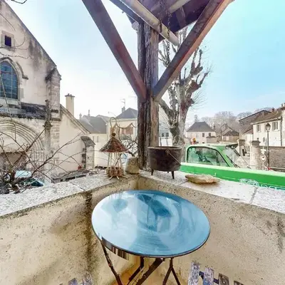 Amazing Home In Volnay With Wifi