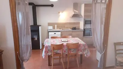 Cuisine ou kitchenette dans l'établissement Gîte des Hautes Côtes de Beaune