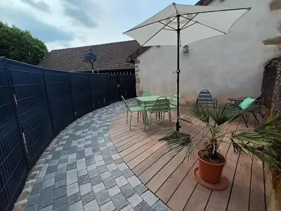 Terrasse ou espace extérieur de l'établissement Gîte des Chaumottes, meublé avec terrasse