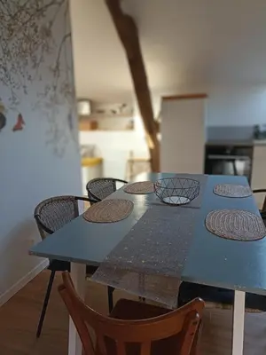 Cuisine ou kitchenette dans l'établissement Gîte Le Nid aux Papillons