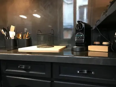 Cuisine ou kitchenette dans l'établissement Le kozy