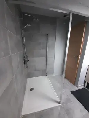 Salle de bains dans l'établissement Maison bourguignonne