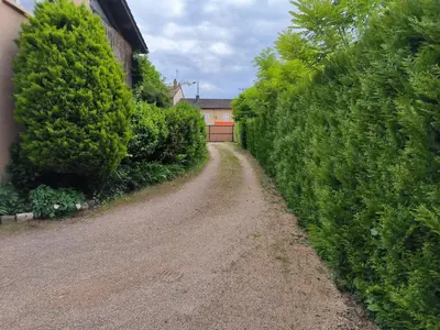 Jardin de l'établissement Replonges entre A6 et A40