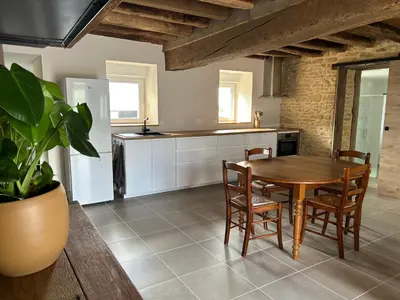 Cuisine ou kitchenette dans l'établissement Maison de campagne rénovée