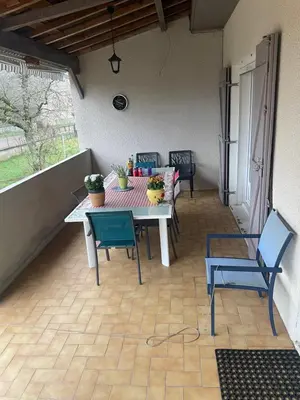 Coin salon dans l'établissement Voyage
