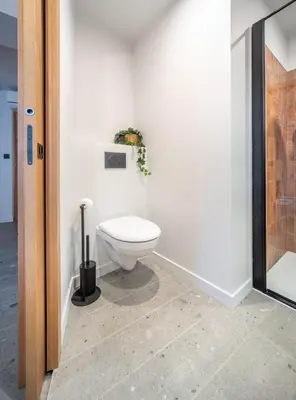 Salle de bains dans l'établissement L'aventurière