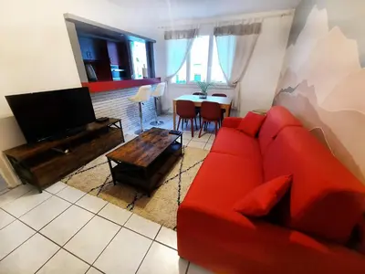 Télévision ou salle de divertissement dans l'établissement Évasion - Appartement 6 Prs, 2 Ch, avec Balcon