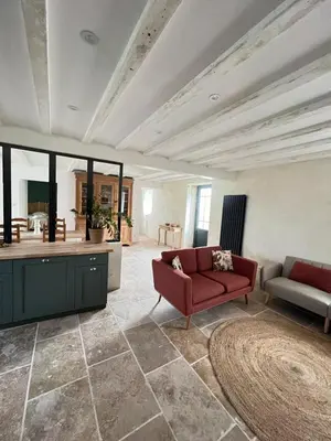 Coin salon dans l'établissement Gîte
