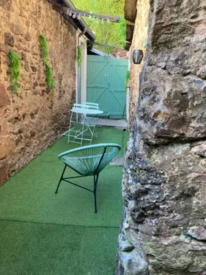 Terrasse ou espace extérieur de l'établissement LA SOUVELAINE maison de charme dans le Brionnais-Charolais