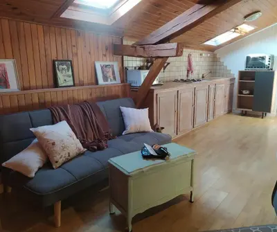 Cuisine ou kitchenette dans l'établissement Le Loft