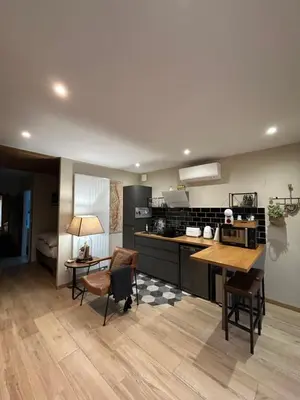 Cuisine ou kitchenette dans l'établissement Chez Marlène
