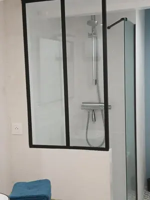 Salle de bains dans l'établissement La Parenthèse Comtoise