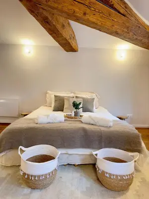 Un ou plusieurs lits dans un hébergement de l'établissement LE LOFT, 85m2, Hyper-centre