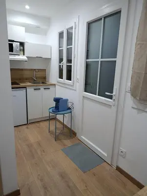 Cuisine ou kitchenette dans l'établissement Studio duplex au coeur de Dijon
