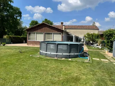 Jardin de l'établissement La Cabane