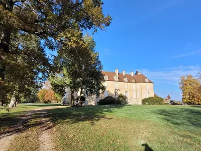 Jardin de l'établissement Les Lavandins Château de Musigny