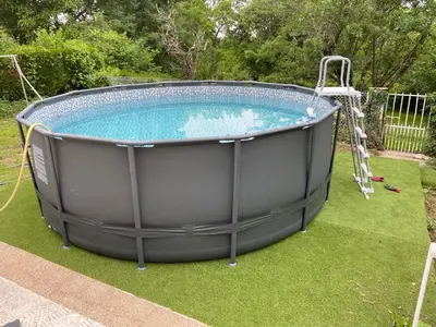 Piscine de l'établissement Le Haut des Lariers Gîte ou située à proximité