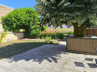 Jardin de l'établissement Chez Marine et Justine