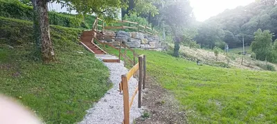 Jardin de l'établissement Les Roulottes des Bois d'Ormes