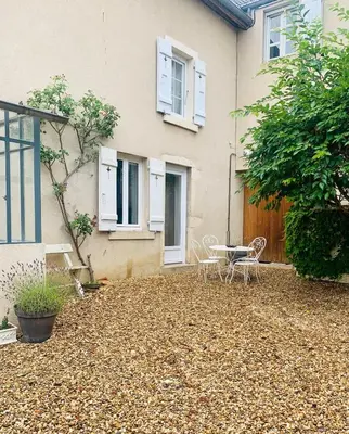 Jardin de l'établissement La Maison des Pérolles