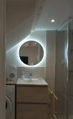 Salle de bains dans l'établissement L'Abeille Du Moulin