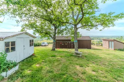 Plan de l'établissement Le Chalet Brionnais - Grand Jardin
