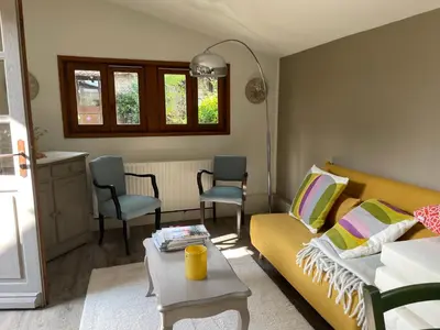 Coin salon dans l'établissement Maison Revenu