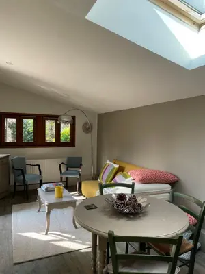 Coin salon dans l'établissement Maison Revenu