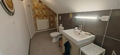 Salle de bains dans l'établissement Gîte du Chaudron