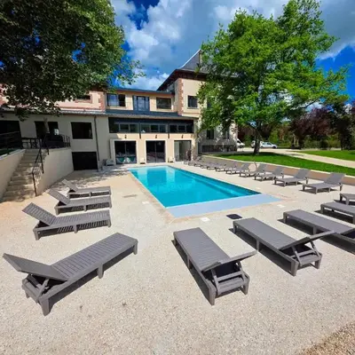 La piscine by Vindihouses