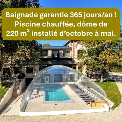 Piscine de l'établissement L'appartement 1 by Vindihouses ou située à proximité