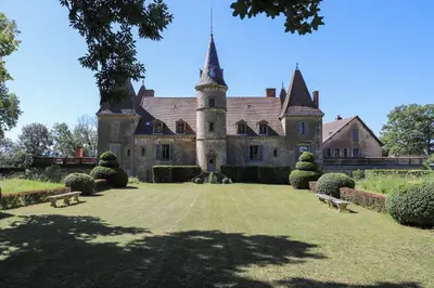 Jardin de l'établissement Les chambres d'Hôtes du Château de Vaulx