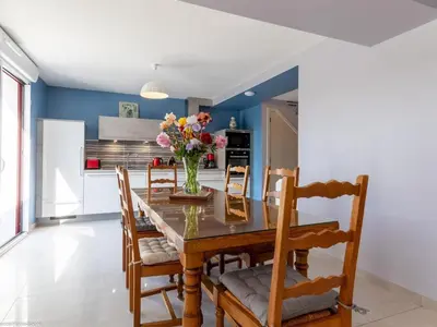 Plan de l'établissement Maison rénovée au bord de la Saône avec terrasse et jardin - FR-1-583-463