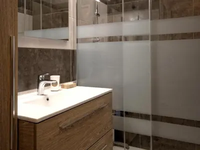 Salle de bains dans l'établissement Charmant gîte rénové avec terrasse et parking au cœur de Montagney - FR-1-583-482