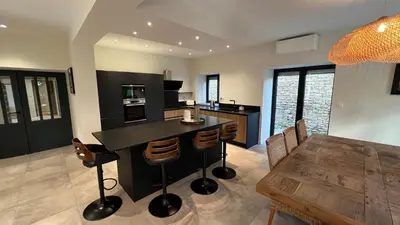 Cuisine ou kitchenette dans l'établissement Chez Max - Terrasse - Climatisation - Parking gratuit