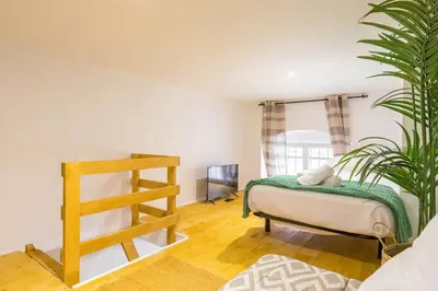 Plan de l'établissement Le Pommard - Atypical Cellar, Sleeps 6