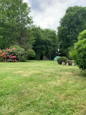 Jardin de l'établissement La PISCINE