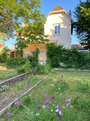 Jardin de l'établissement Maison cosy avec jardin, 4 chambres, Route du Vin