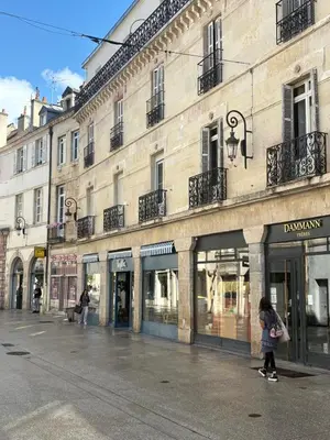 Clients de l'établissement Agate - En plein coeur de la ville Dijon