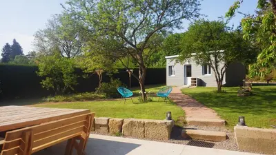 Jardin de l'établissement Gîte Aux Couleurs de Saint Martin avec SPA-Billard