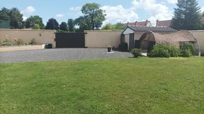 Jardin de l'établissement Maison Le Nova