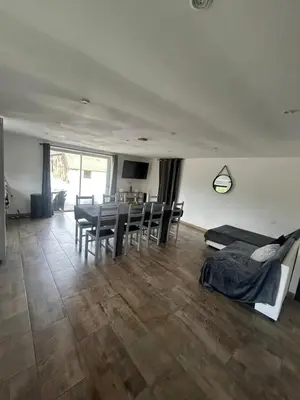 Coin salon dans l'établissement Appartement confortable à Curgy avec terrasse 60 m²