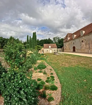 Jardin de l'établissement Gîte Eugène Süe - cuisine fermée