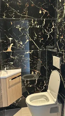 Salle de bains dans l'établissement Bien calme et spacieux avec baignoire balneo