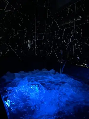 Plan de l'établissement Bien calme et spacieux avec baignoire balneo