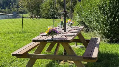 Jardin de l'établissement Chaintre La Vallée