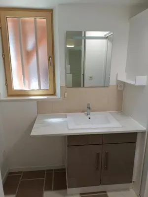 Salle de bains dans l'établissement Gite de la voie verte, à Ameugny - Taizé